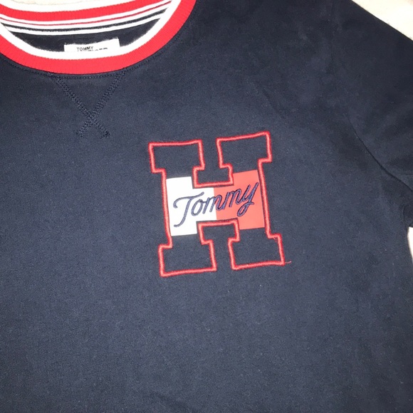 navy blue Tommy Hilfiger crewneck - Picture 3 of 4